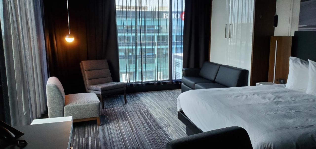 Grand Times - Centropolis Hotel Laval